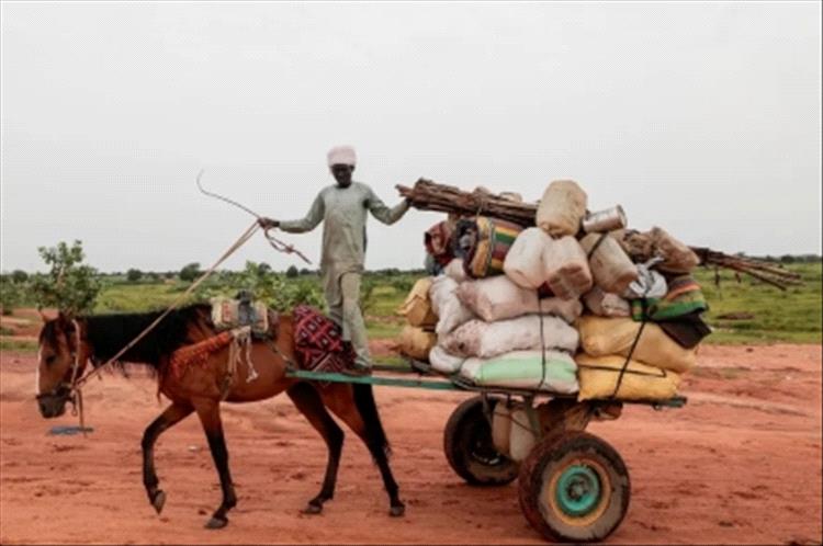 دولية وعالمية – السودان يمدد فتح معبر أدري الحدودي مع تشاد لإيصال المساعدات….