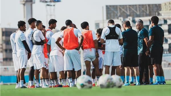 استعدادا لمواجهة النصر.. بعثة الزمالك تغادر القاهرة مساء اليوم متجهة إلى ليبيا