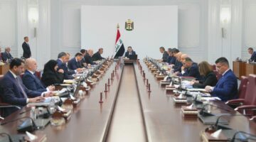 الحكومة العراقية تشترط “التأمين الصحي” لمنح سمة الدخول الى البلاد