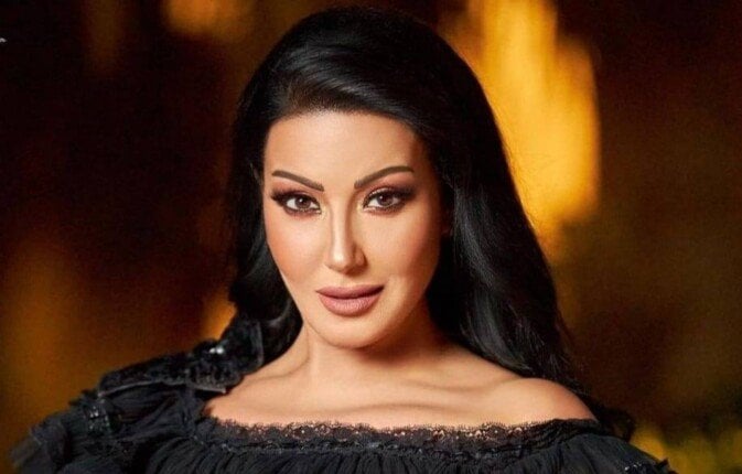 سمية الخشاب تبدأ التحضيرات لمسلسل «أم 44» وتشيد بتطور السعودية.. فيديو