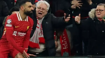 سلوت يصف محمد صلاح بـ”الاستثنائي” ثم يبحث عن كلمة بديلة