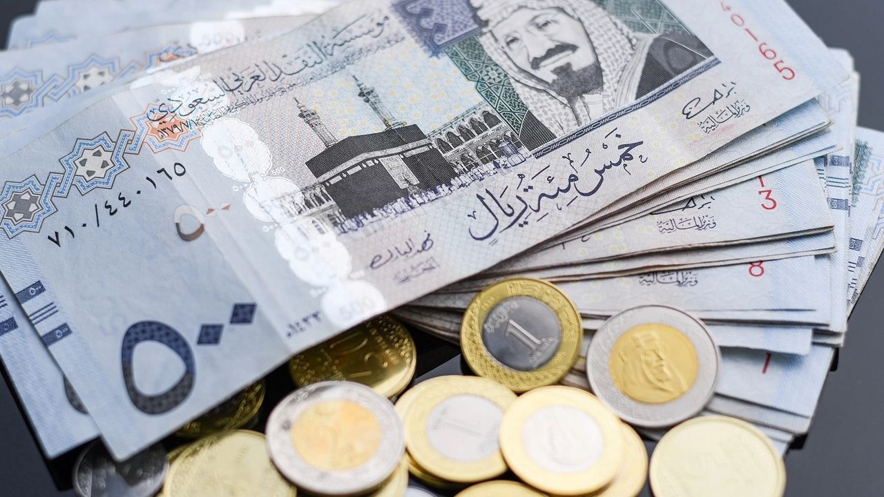 سعر الريال السعودي مقابل الجنيه المصري اليوم السبت 22 فبراير 2025 في السوق السوداء والبنوك المختلفة